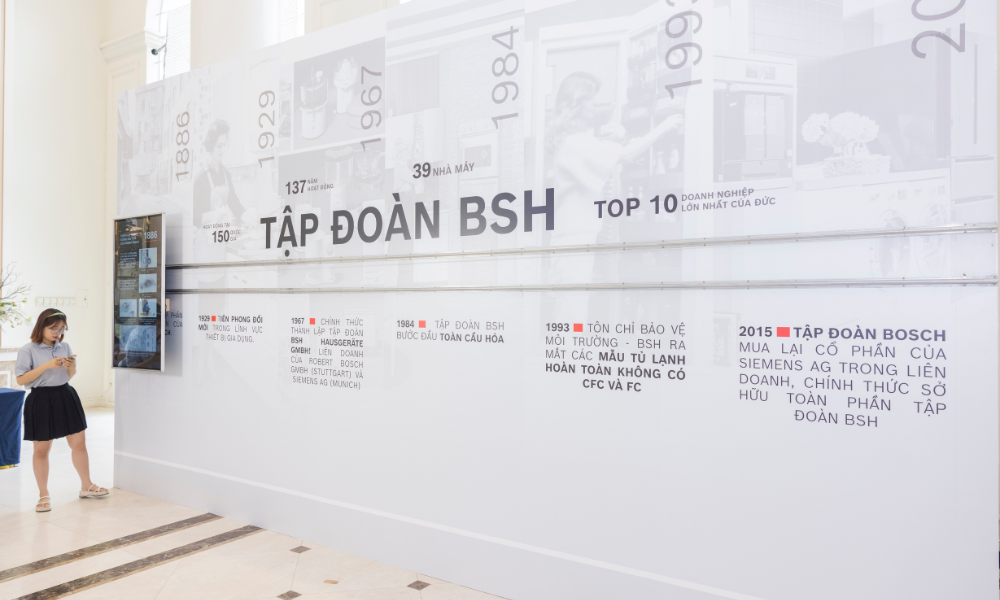 Điều cần biết khi chuẩn bị setup sân khấu và ánh sáng Gala Dinner.